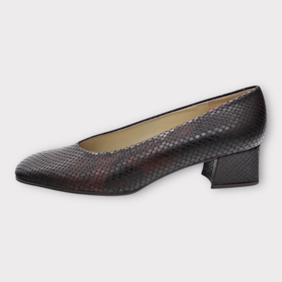 Etienne Aigner Shoes - Vintage 90s Etienne Aigner Chunky Heel Snakeskin Leather Pumps US Size 7.5